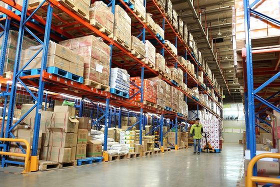 Powder Coated Heavy Duty Industrial Storage Racks , Warehouse Storage Rack Systems