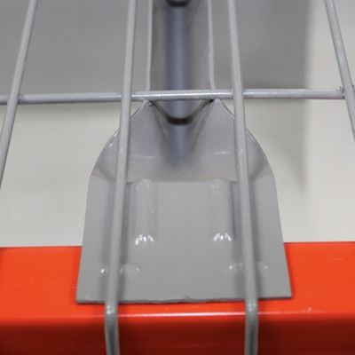 Galvanized Steel Pallet Rack Wire Deck 50*100mm 100*100mm Mesh Grid For Shelving