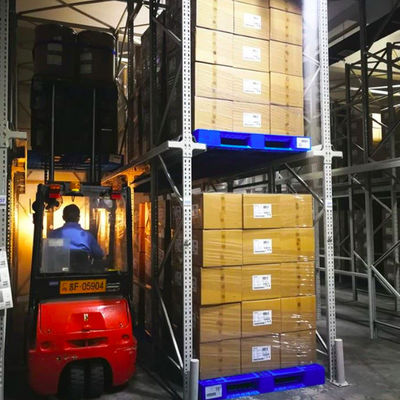 Heavy Duty Drive Through Pallet Racking For Cold Storage ISO9001 Approved