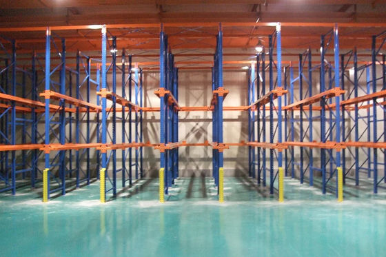 1 Ton - 3 Ton/layer Drive In Pallet Racking Custom FIFO Flow Rack System